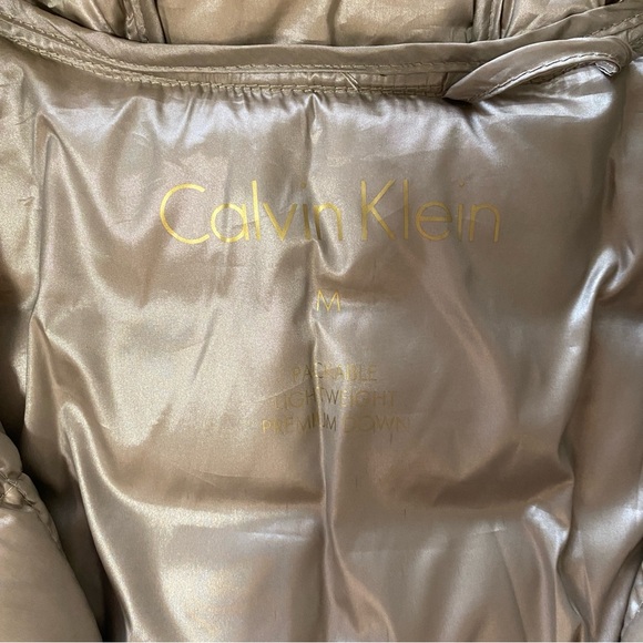 Calvin Klein Packable Down Coat - Medium - Picture 7 of 9